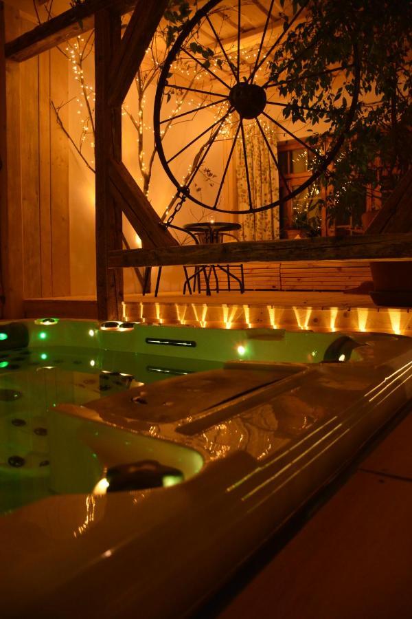Hotel Zamecek Na Celadne Celadna Ngoại thất bức ảnh