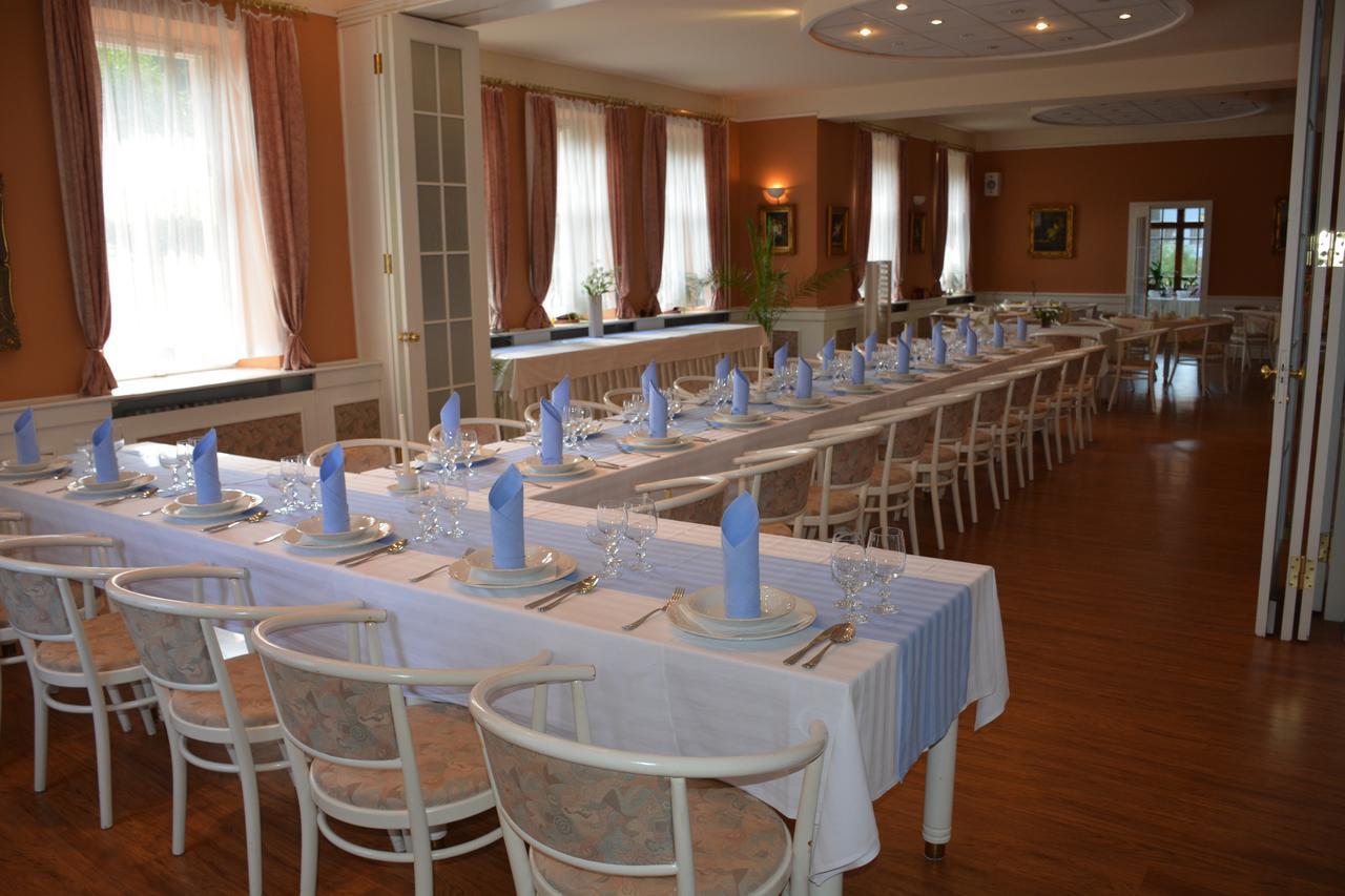 Hotel Zamecek Na Celadne Celadna Ngoại thất bức ảnh