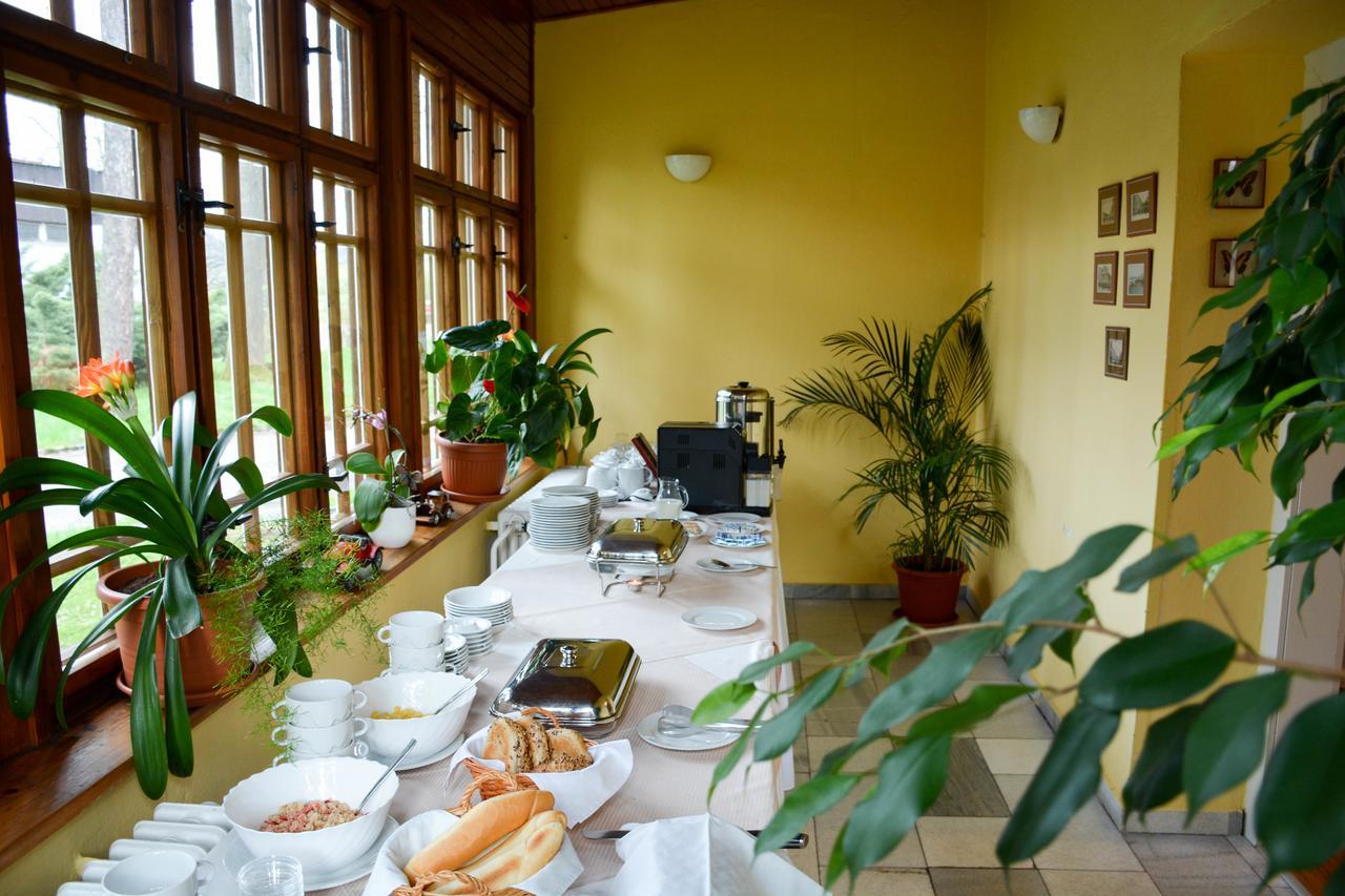 Hotel Zamecek Na Celadne Celadna Ngoại thất bức ảnh
